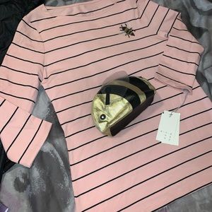 NWT M Blush Pink 🐝 Bee black stripe tee